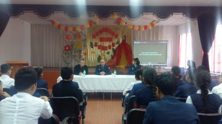 Мектеп инспекторының қамқоршылық кеңесінің алдында есеп беруі